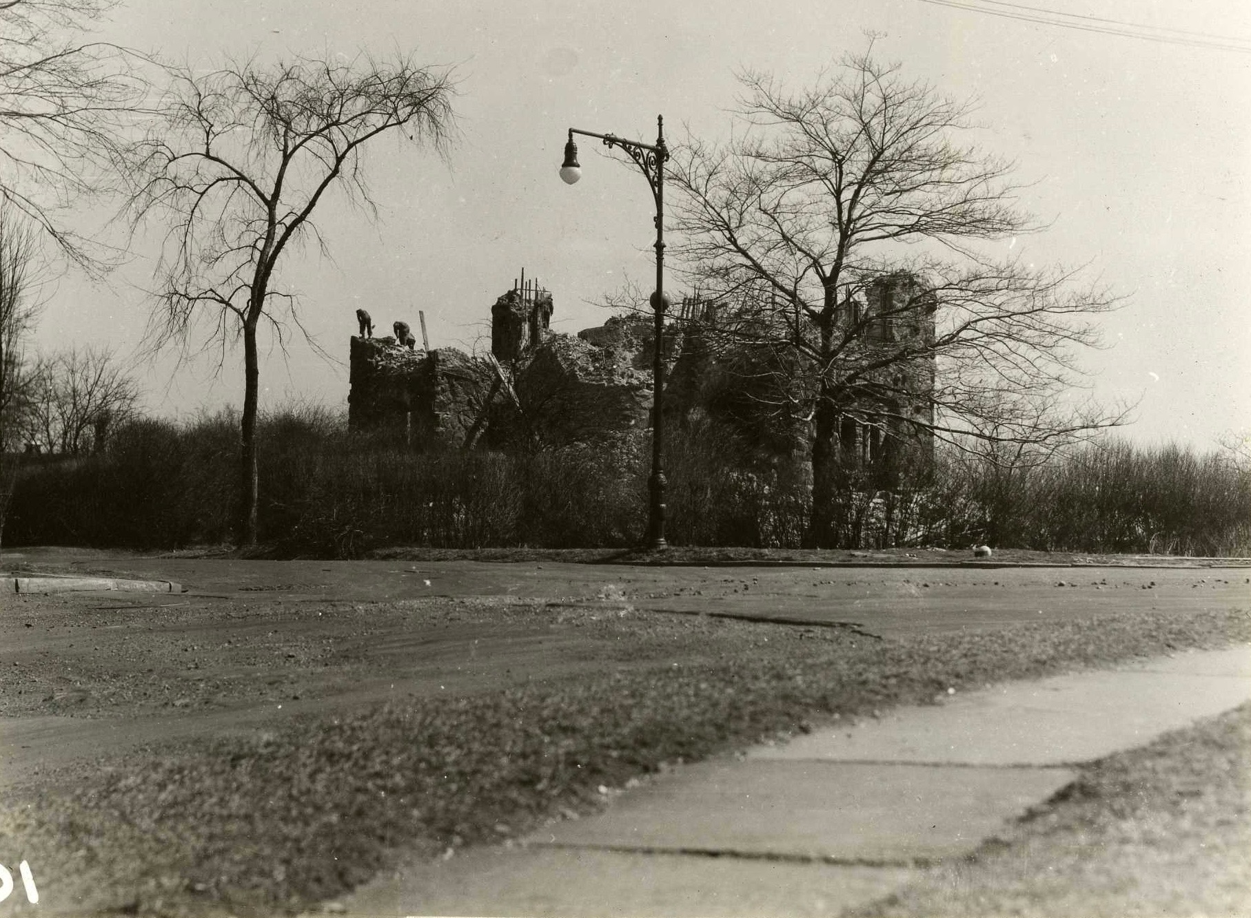 Throwback to the Demolition of Libbey Castle